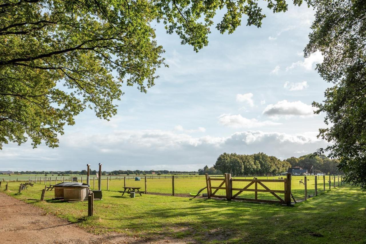 Beautiful English Villa With Hottub Zuidwolde  Kültér fotó